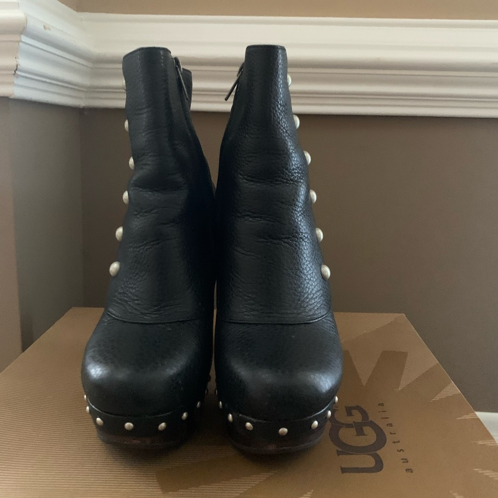 Ugg Black Cosima Boot